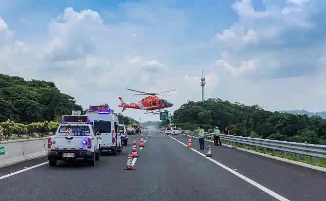 可克达拉高速公路汽车救援案例